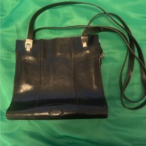 Elegant Black Leather Crossbody Bag